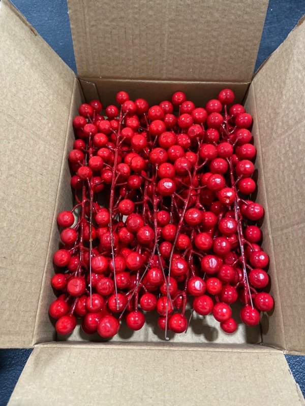 Photo 2 of 24 Pcs Red Berry Stems Artificial Red Berries Picks,7.9 Inch Fake Christmas Red Berry Branch for Christmas Tree Decoration,Holiday Crafts and Home Decor