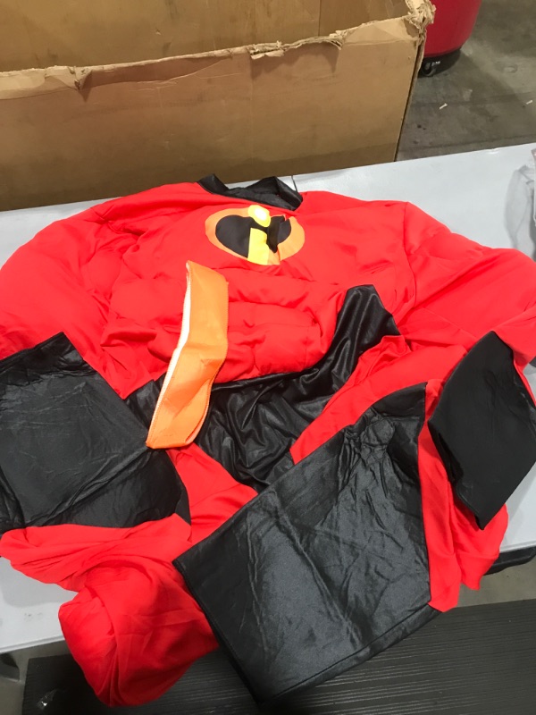 Photo 2 of Adult Mr. Incredible Costume Red XXL (50-52)