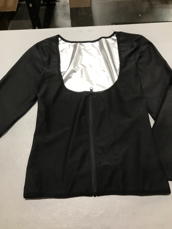 Photo 1 of black shirt, size M.