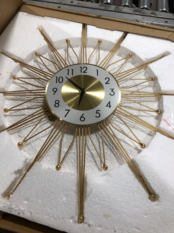 Photo 2 of 19.7 Inch Retro Metal Art Sunburst Clock Mid Century Modern Wall Vintage Clock 50CM Retro Metal Art Sunburst Clock Mid Century Modern Wall Vintage Clock
