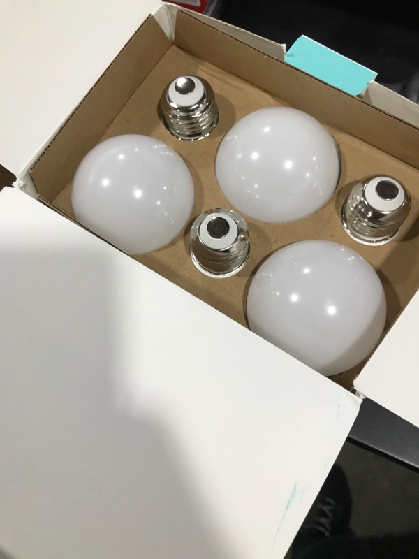 Photo 1 of Linked A19 LED bulb 6 pack