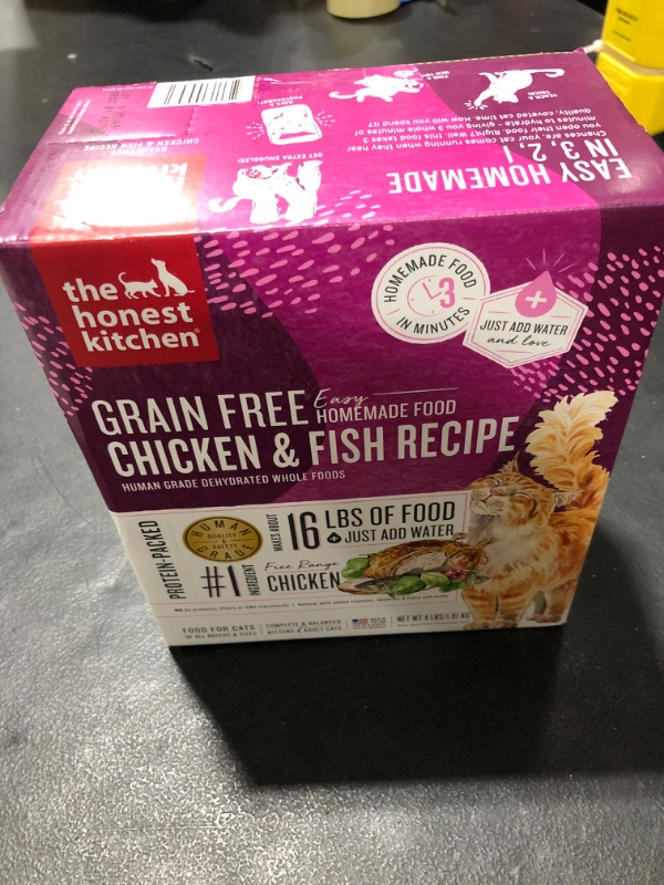 Photo 3 of 4 Lbs Grain Free Dehydrated Chicken Whitefish Cat Food 
EXP: 02/11/23