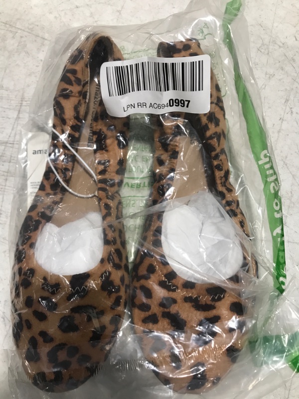 Photo 1 of Amazon Essentials Animal print Flats- Womens size 8