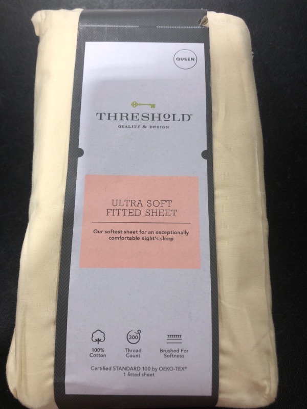 Photo 2 of 300 Thread Count Ultra Soft Fitted Sheet - Threshold SIZE - QUEEN 