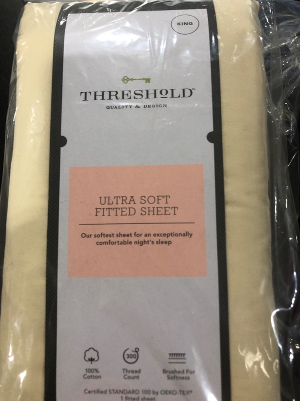 Photo 2 of 300 Thread Count Ultra Soft Fitted Sheet - Threshold SIZE - KING 