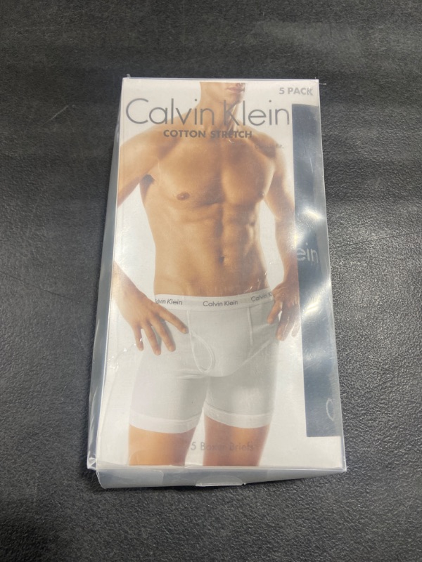 Photo 2 of Calvin Klein Men's Cotton Classics 5-Pack Boxer Brief
SIZE M