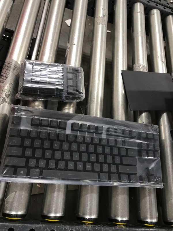 Photo 2 of ASUS ROG Claymore II Wireless Modular Gaming Mechanical Keyboard (ROG RX Switches Detachable Numpad & Wrist Rest for TKL 80%/100% Aura Sync Media C
