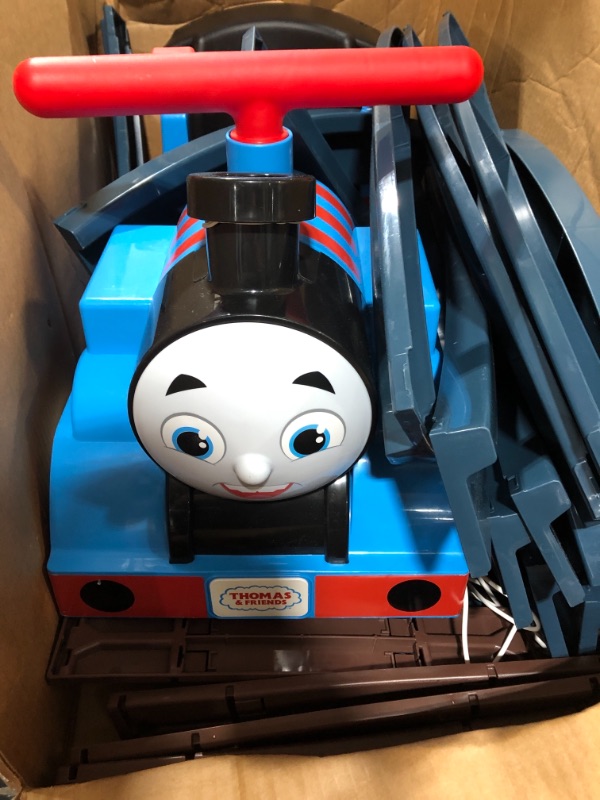 Photo 1 of Power Wheels Thomas and Friends Thomas vehicle with track, 6V battery-powered ride-on toy train for toddlers ages 1 to 3 years [Amazon Exclusive]

