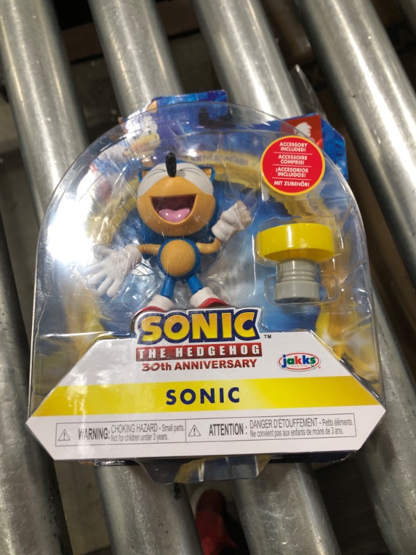 Photo 2 of Sonic The Hedgehog 4-Inch Action Figure Classic Sonic with Spring Collectible Toy