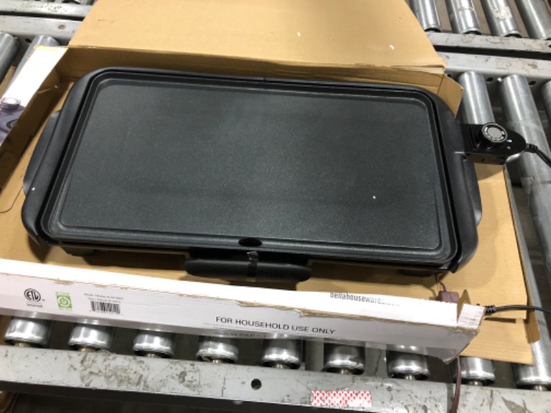 Photo 2 of Bella 10.5" x 18.5" Electric Griddle with Warming Tray