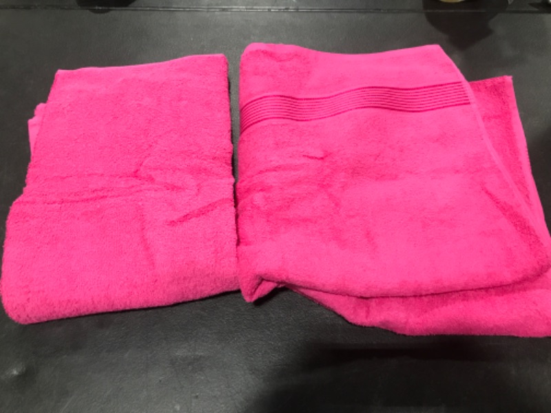 Photo 1 of 2 TOWELS MEDIUM