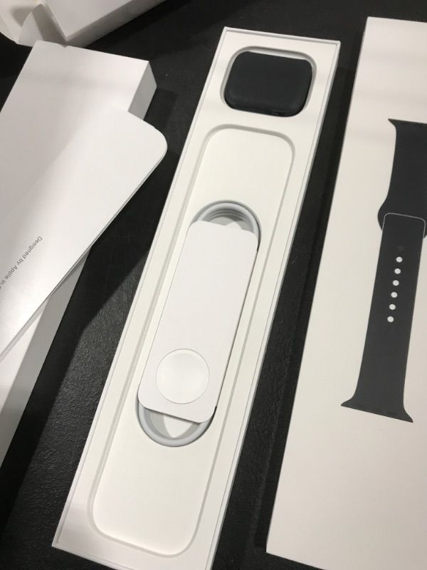Photo 3 of APPLE WATCH SERIES 7 GPS 45MM MIDNIGHT ALUMINUM CASE WITH MIDNIGHT SPORT BAND - REGULAR----( WATCH IS LOCKED)
