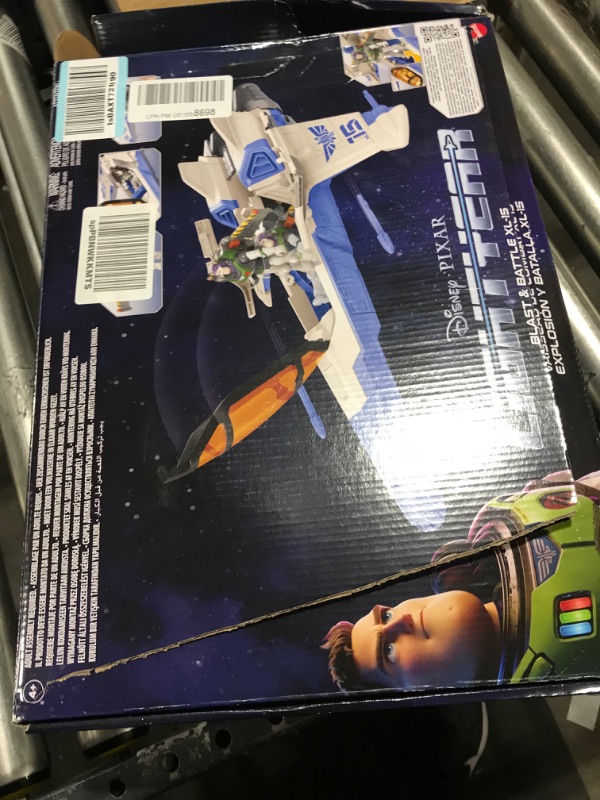 Photo 3 of Disney and Pixar Lightyear Toys, XL-15 Spaceship Vehicle with Buzz Lightyear Action Figure and Projectiles, Blast and Battle Pack???? Frustration Free Packaging