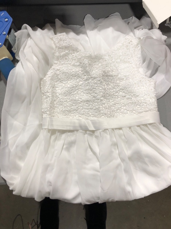 Photo 2 of A line Lace Flower Girl Dresses Sleeveless White First Communion Dresses for Wedding Pageant White 
SIZE 12-13YEARS