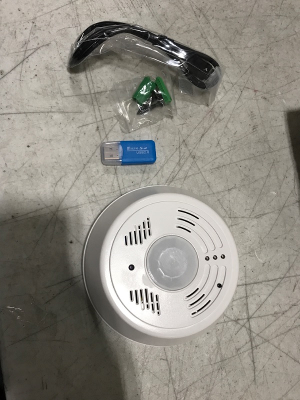 Photo 1 of Dummy smoke detector security camera