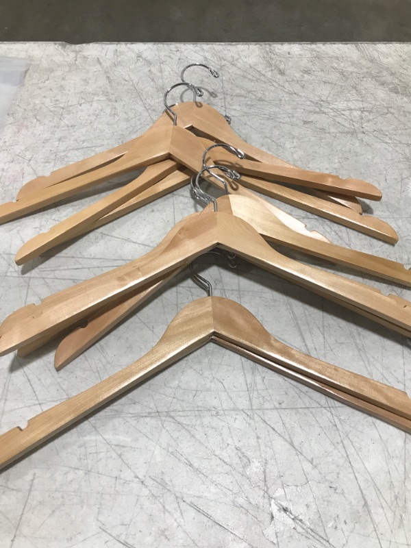 Photo 1 of 
10 pack hangers 
