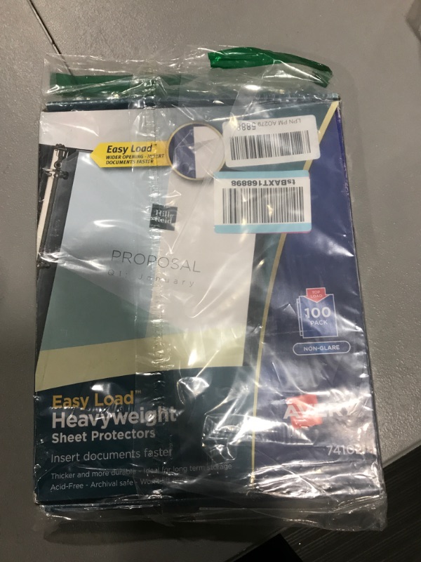 Photo 1 of Avery Heavyweight and Super Heavyweight Easy Load Non-Glare Sheet Protector