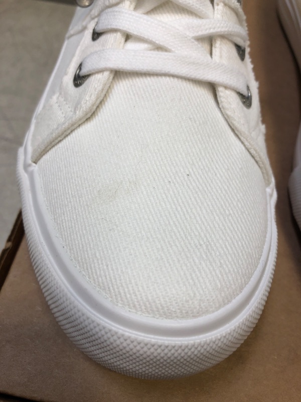 Photo 1 of JENN ARDOR Women Sneakers Low Top Slip On Fashion Shoes Lace up Canvas Flats Walking Running Shoes. SIZE 10 
