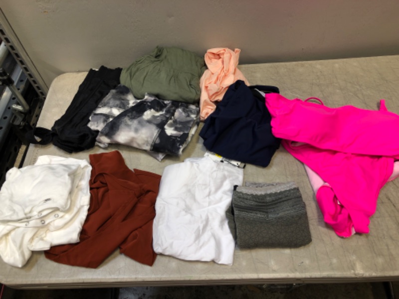 Photo 1 of BAG LOT, MISC. WOMENS CLOTHING ITEMS, SIZES MAY VARY(BUY AS IS)