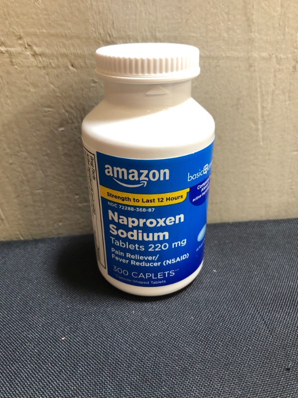 Photo 2 of Amazon Basic Care Naproxen Sodium Tablets, 300 Count. EXP 07/2023
