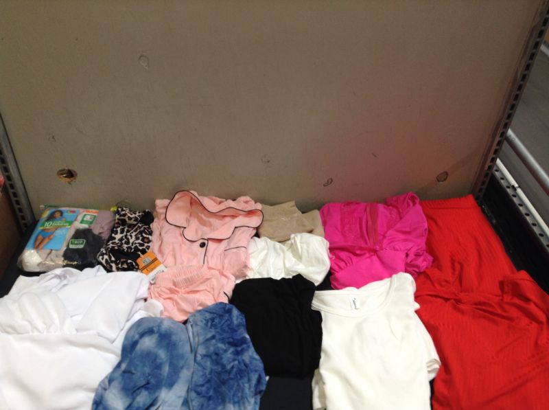 Photo 1 of FINAL SALE--- MISCELLANEOUS WOMEN'S CLOTHING/ ACCESSORIES SOLD AS IS (VARIOUS SIZES AND STYLES)