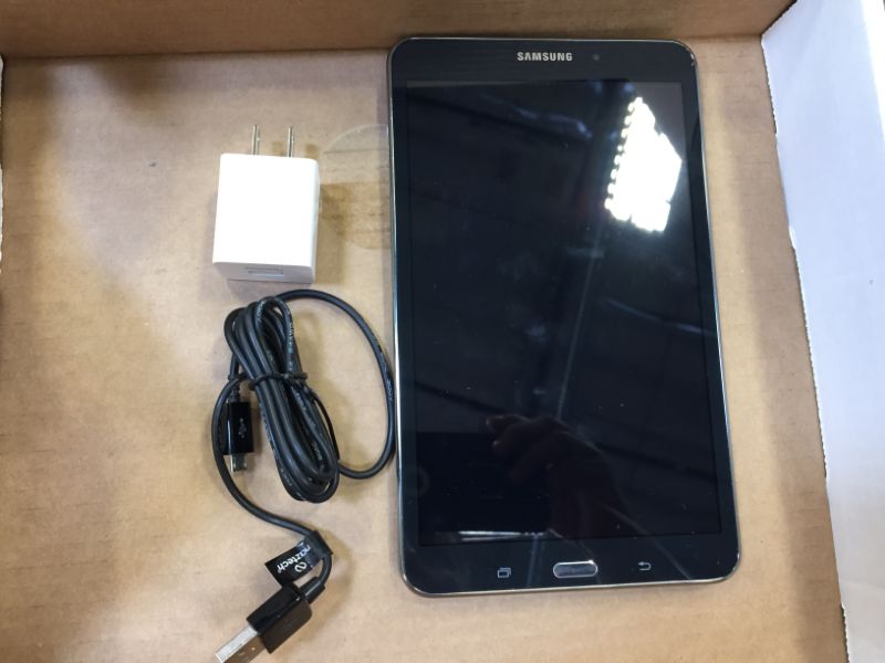 Photo 2 of Samsung Galaxy Tab 4 (7-Inch, Black) (Renewed)
