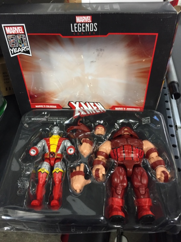 Photo 2 of Marvel Legends 80th Anniversary X-Men Colossus & Juggernaut 2-Pack
 (ITEM IS MISSING BOTH COLOOSSUS HAND SETS, PACKAGING IS SLIGHTLY DAMAGED)