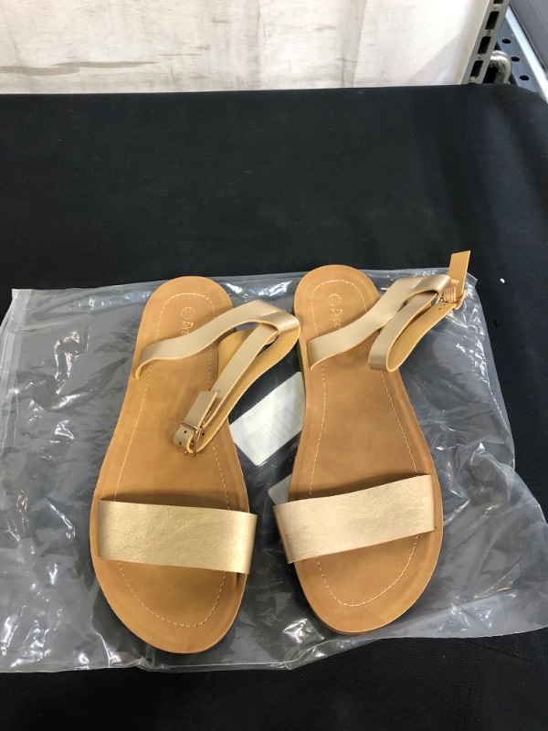 Photo 1 of DREAM PAIRS WOMEN'S TAN AND GOLD SANDALS.SIZE 10 