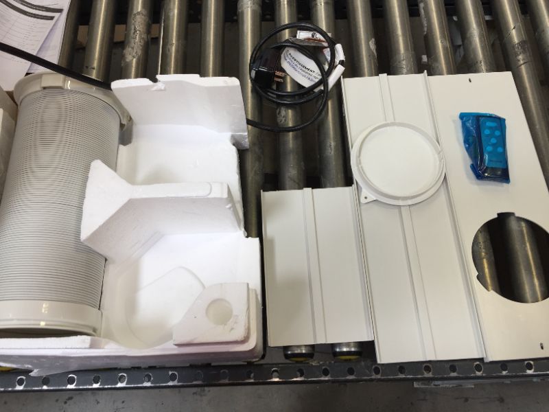 Photo 5 of Honeywell MO08CESWK6 9,100 BTU (ASHRAE)/6,100 BTU (SACC) Portable Air Conditioner with Remote Control, White/Black
