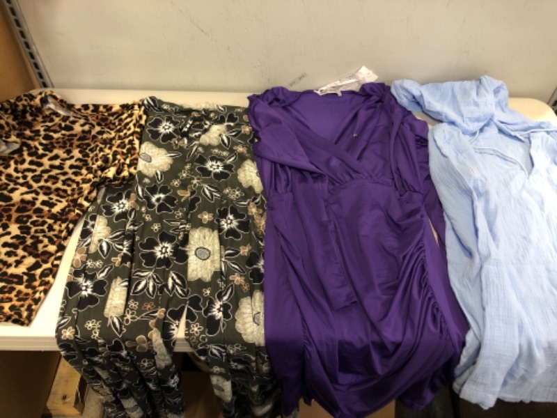 Photo 1 of BAG LOT OF WOMEN CLOTHING- SIZE SMALL ---SOLD AS IS ----