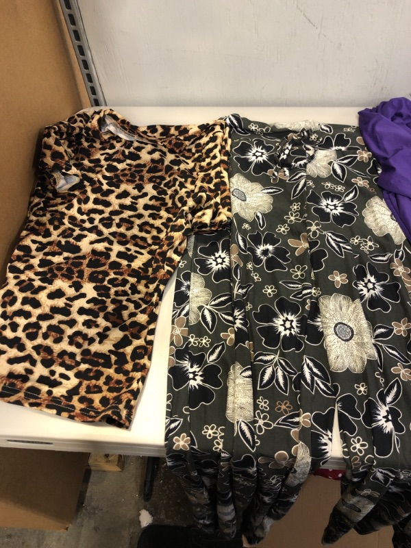 Photo 2 of BAG LOT OF WOMEN CLOTHING- SIZE SMALL ---SOLD AS IS ----