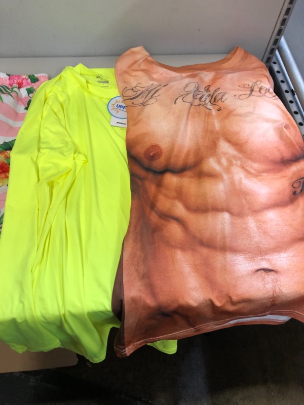 Photo 3 of BAG LOT OF MENS ITEMS- SIZE L AND 2XL---SOLD AS IS ----