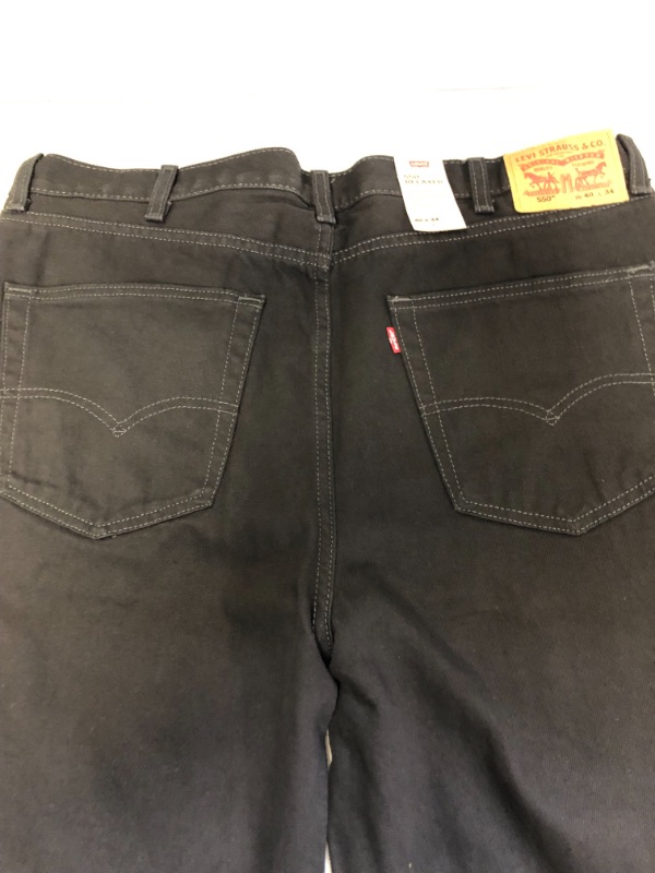 Photo 3 of Levi's Men's 550 Relaxed Fit Jeans 40 X 34
