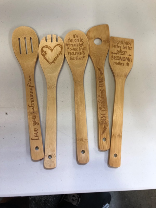 Photo 1 of 5PCS Grandma Gifts Wooden Spoons Mother's Day Thankful Christmas Birthday Gifts Nana Non-Stick Organic Bamboo Kitchen Cooking Spatula Laser Engraved Wooden Utensils for Grandparent's Day
