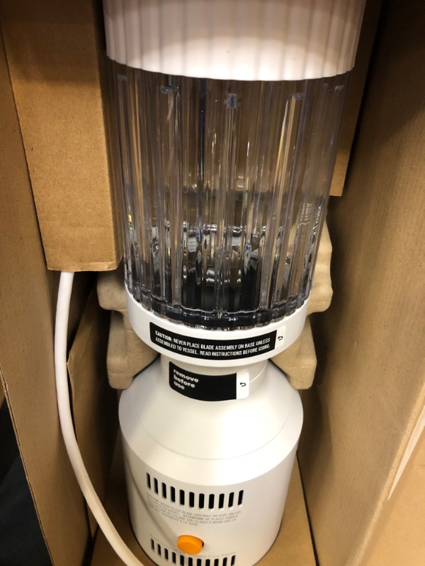 Photo 1 of Beast Blender Blend Smoothies and Shakes UNABLE TO TEST, OPEN BOX USED
