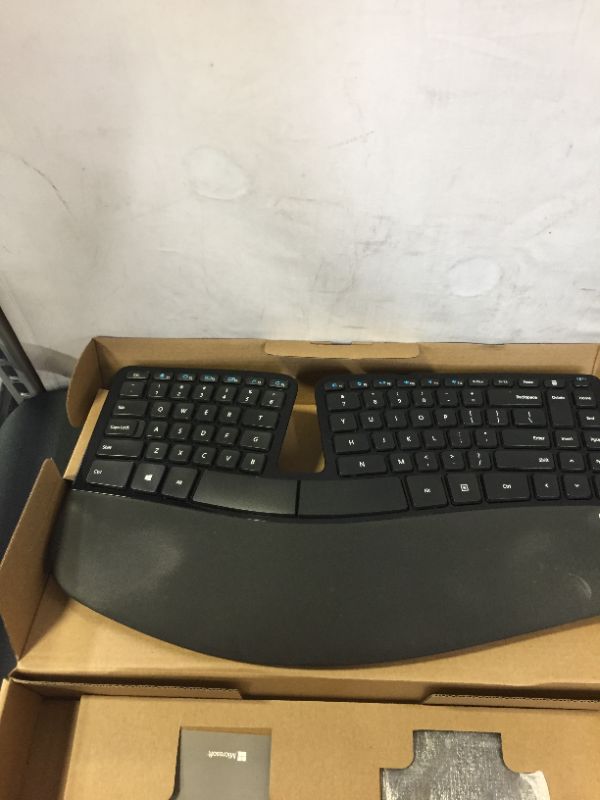 Photo 3 of Microsoft Sculpt Ergonomic Keyboard for Business (5KV-00001 )