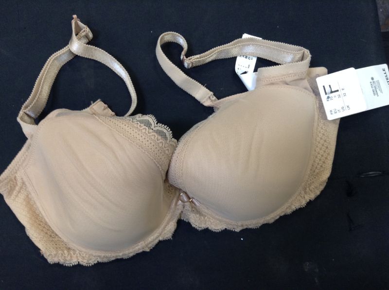 Photo 1 of chantelle bra with lace trim --32DDD
