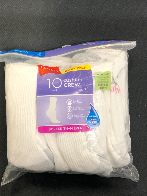 Photo 2 of Hanes Women's 10-Pair Value Pack Crew Socks SIZE 5- 9 
