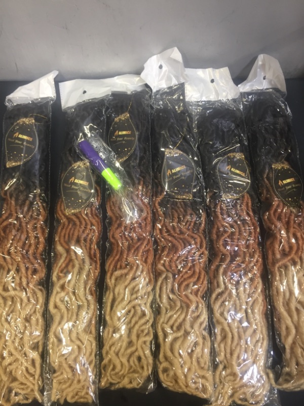 Photo 4 of Eliza Wavy Gypsy Locs Ombre Crochet Hair 18" 8Packs/Lot 613 Goddess Locs Faux Locs Crochet hair African Roots Dreadlocs Synthetic Braiding Hair Extensions for Women 18" 6 PACKS