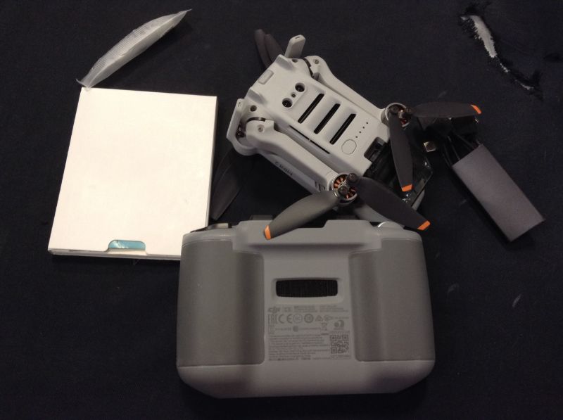 Photo 3 of DJI Mini 2 – Ultralight and Foldable Drone Quadcopter---------parts only 