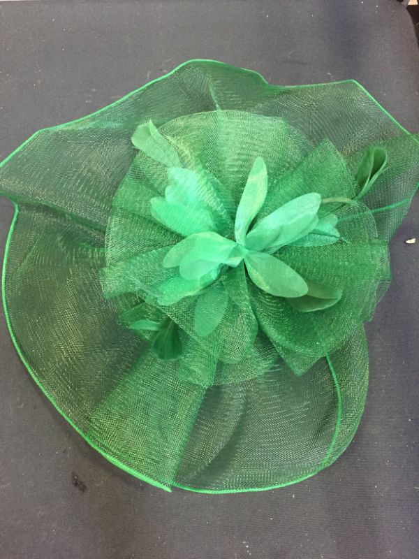 Photo 2 of ELLYDOOR Fascinator Hats for Women Wedding Tea Party Headband Church Derby Pillbox Hat Flower Feather Hair Clip
