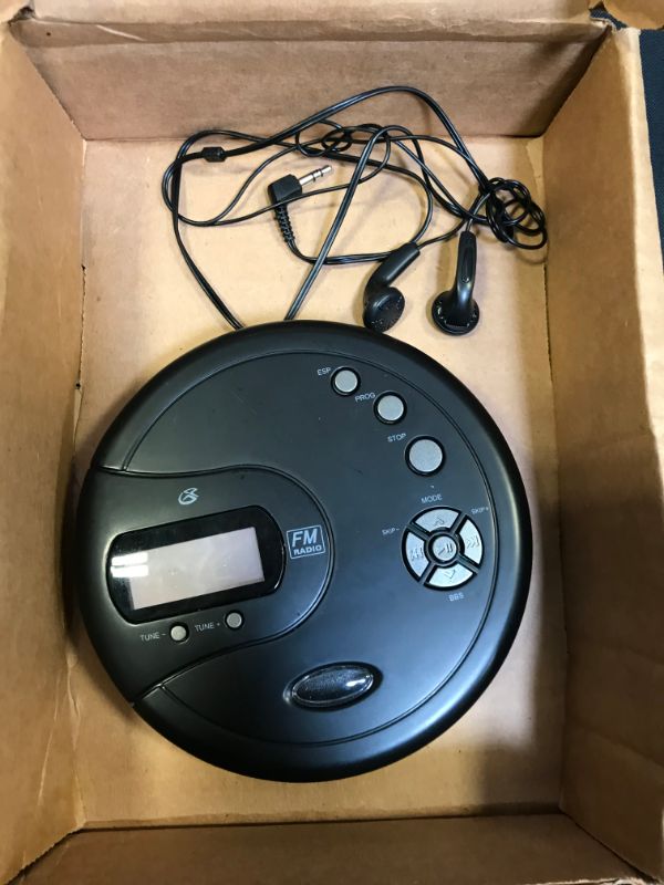 Photo 4 of GPX PC332B Portable CD Player with Anti-Skip Protection