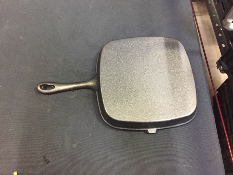 Photo 2 of B.C. FIND FOOD Cast Iron Grill Pan Non Stick 9 inch Diameter Suare Skillet B.C. Fine Food iron Frying Pan and Pots For Grilling Bacon Steak Meats Best Gift For Her Christmas Gifts
