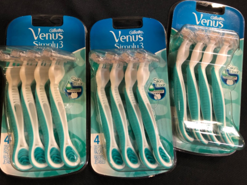 Photo 2 of 3 pieces-Gillette Venus Simply 3 Sensitive Women's Disposable Razors, Pack of 1 with 4 razors
