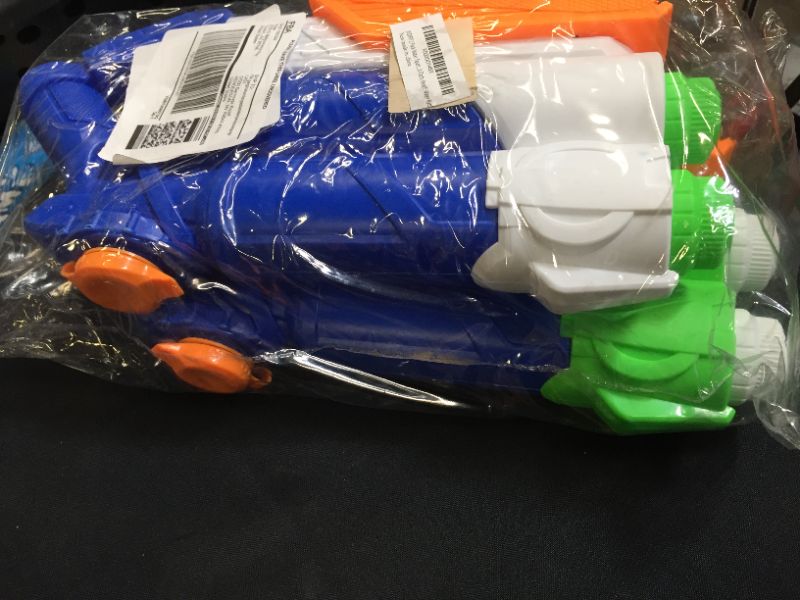 Photo 1 of 2 pc watergun