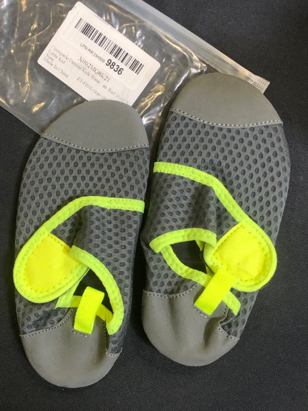 Photo 1 of Centipede Demon Kids Water Shoes Girls Boys Outdoor Quick Dry Barefoot Aqua Socks for Sport Beach Swim Surf SIZE 28 