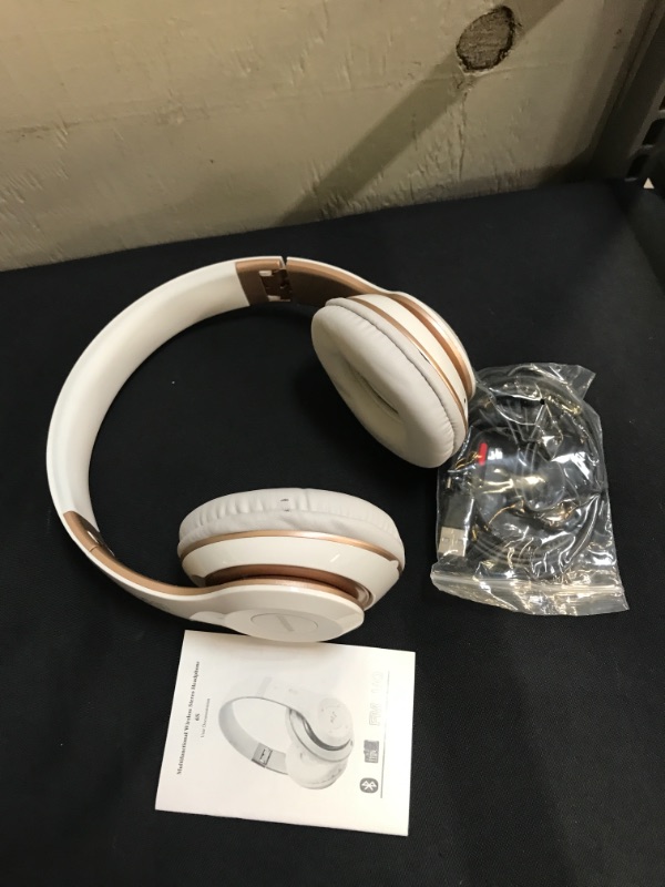 Photo 3 of 6S Wireless Bluetooth Headphones Over Ear