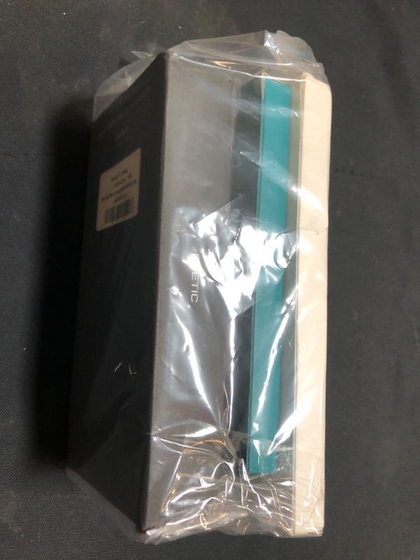 Photo 1 of 5 smart phone cases 
