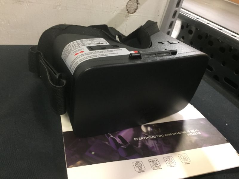 Photo 2 of DESTEK V5 VR Headset with Controller