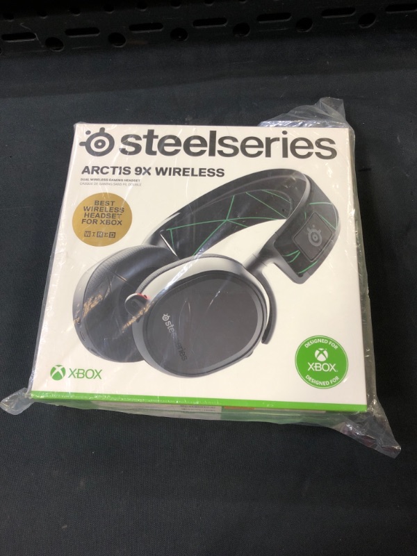 Photo 2 of SteelSeries Arctis 9X Wireless Gaming Headset – Integrated Xbox Wireless + Bluetooth – 20+ Hour Battery Life – for Xbox One and Series X
-sealed -